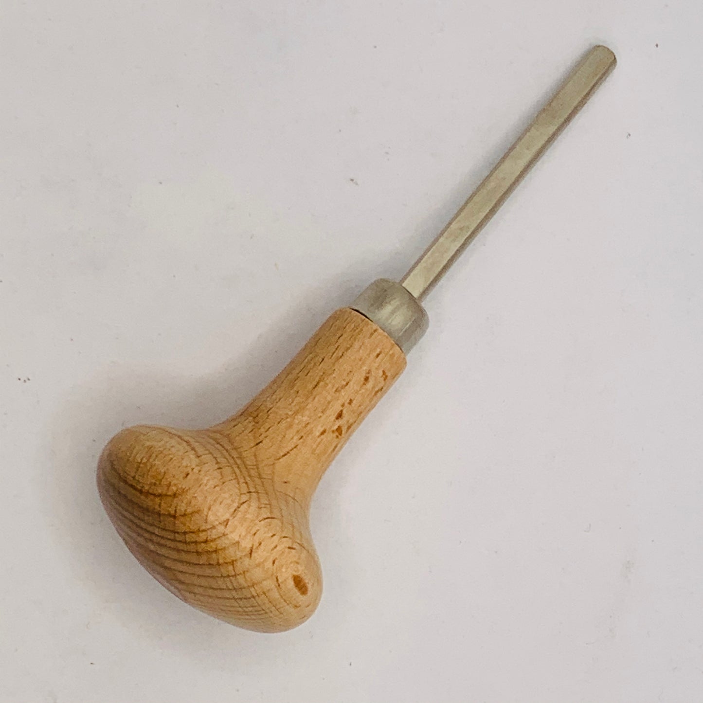 Setting - bezel pusher w/ groove