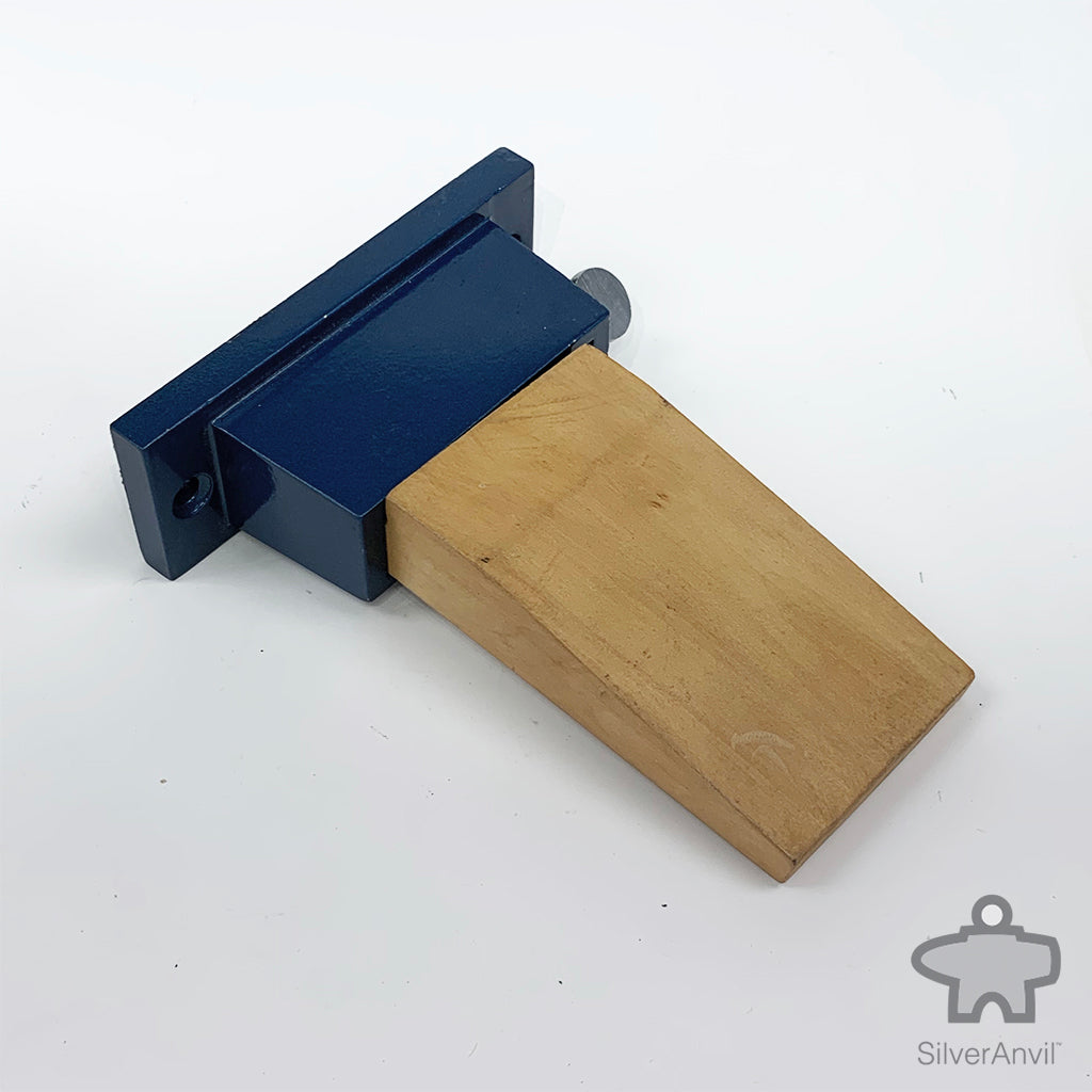 Bench Pin with Metal Holder