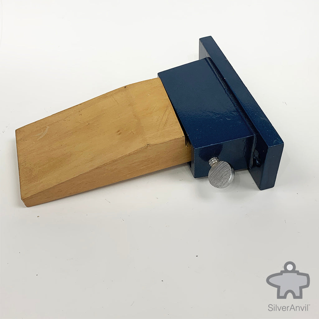 Bench Pin with Metal Holder